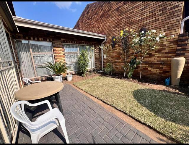 3 BEDROOM SIMPLEX FOR SALE IN DALPARK EXT 1